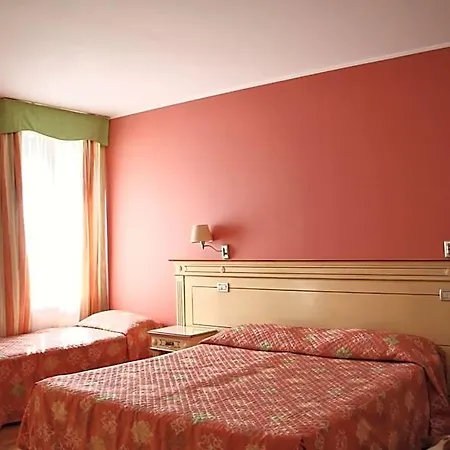 فندق Matteotti 3*